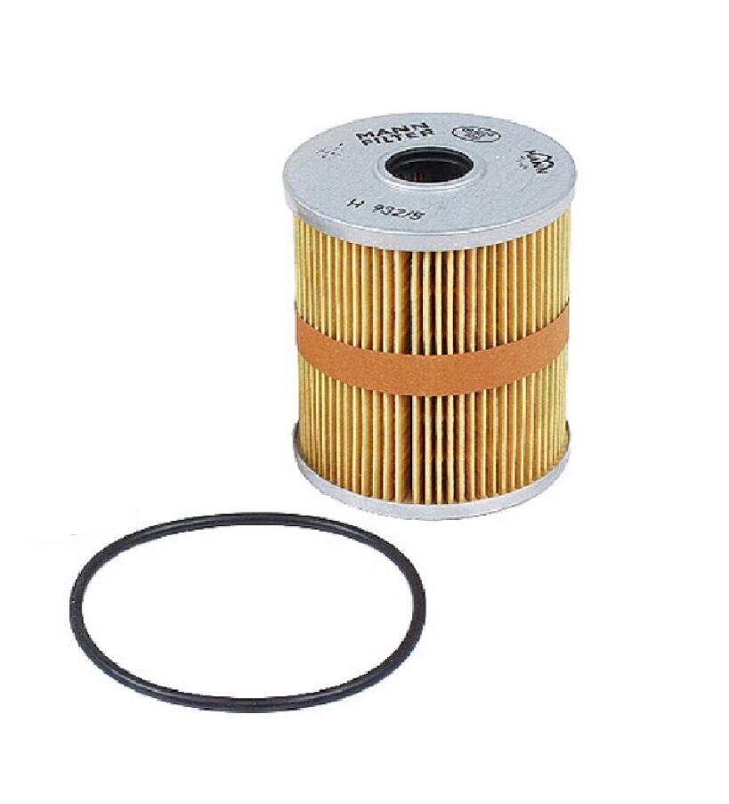 VW Engine Oil Filter 021115562 - MANN-FILTER H9325X